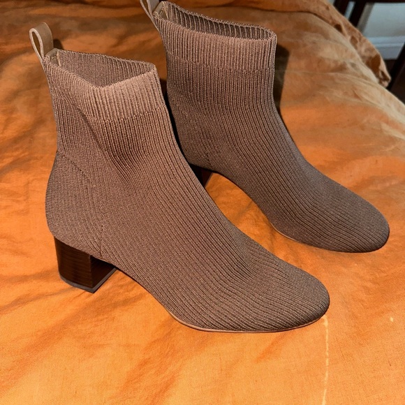 Everlane Glove Boot - Picture 5 of 6